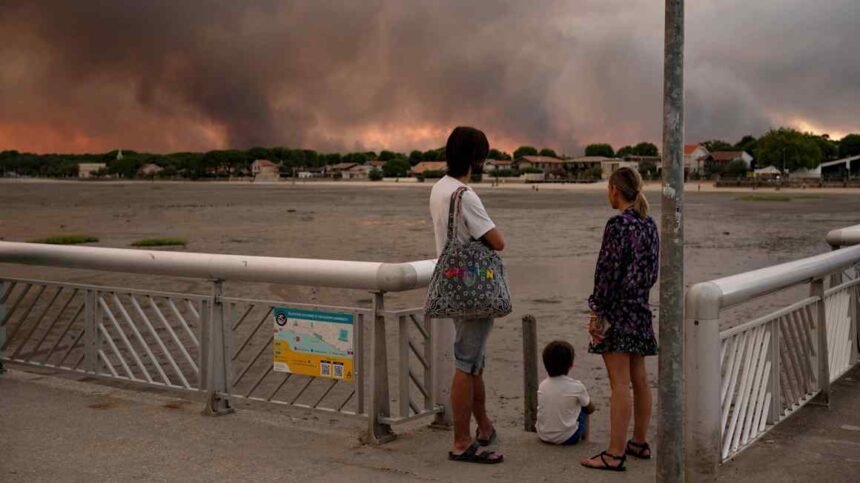 Wildfires force evacuation of Cap Ferret resort on Atlantic coast