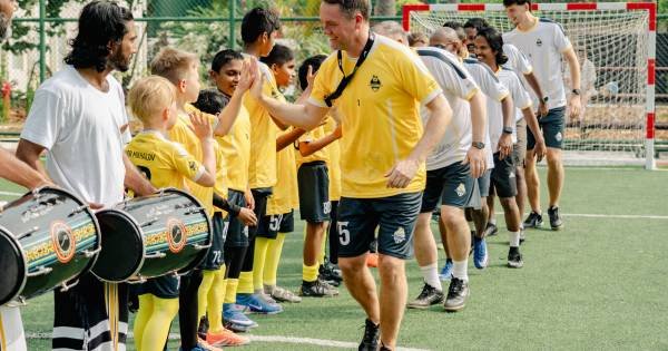 Michael Owen Returns to Avani+ Fares Maldives for a Third Kids’ Football Camp