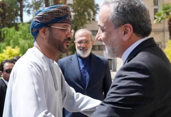 Iran and Oman edge towards deal on Strait of Hormuz