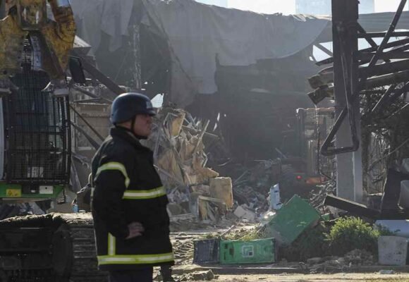 Russian ‘double-tap’ attack on Ukrainian shopping mall kills at least 16