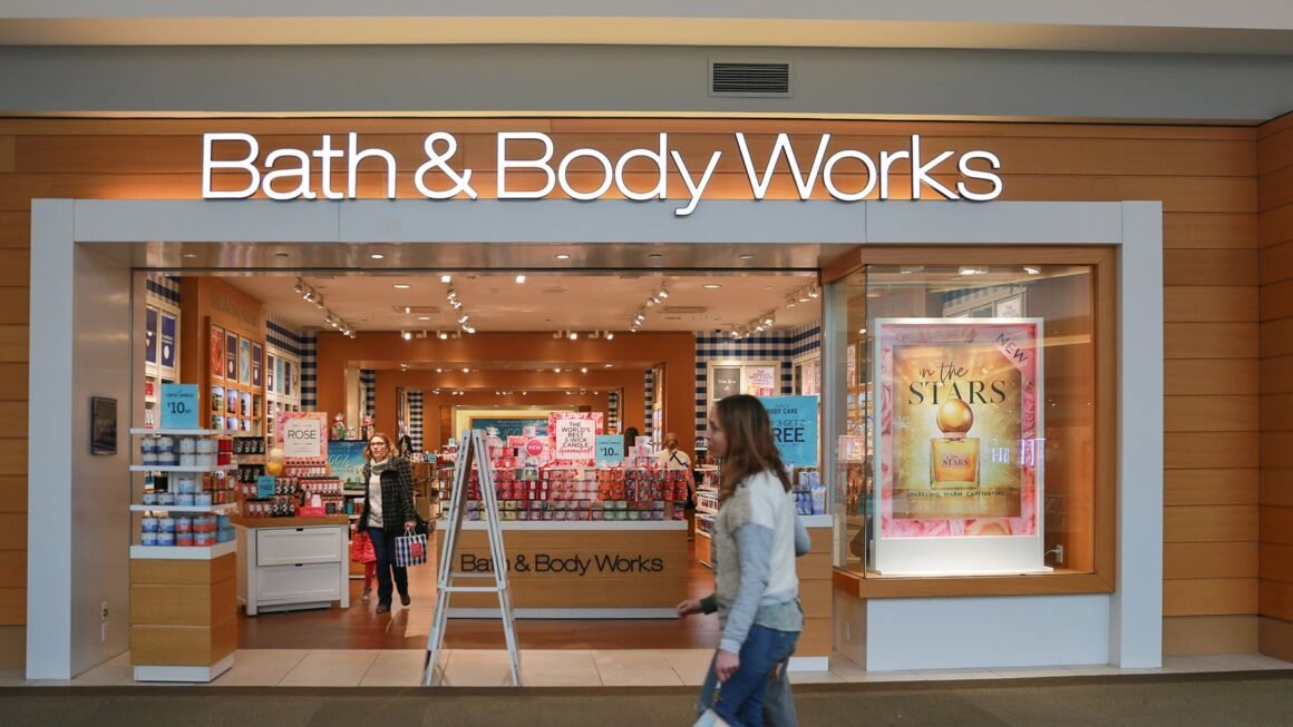 Activist Investor Takes New Stake in Bath & Body Works